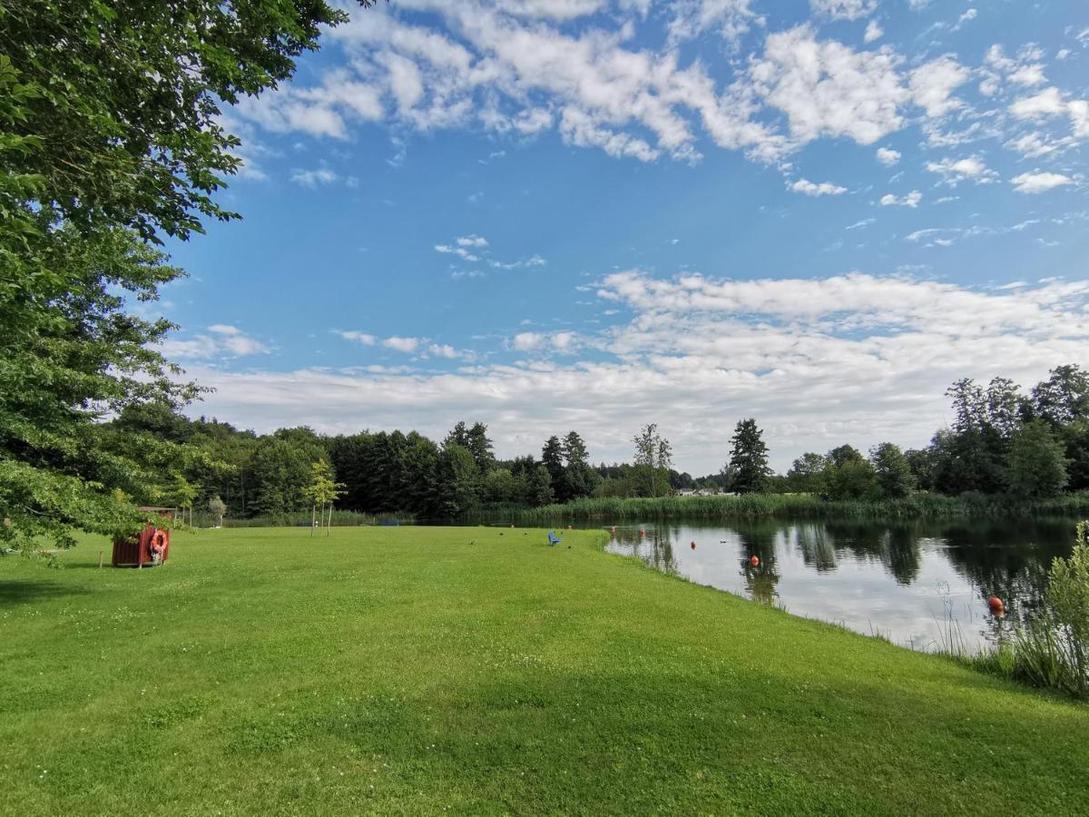 Moderne Ferienwohnung Gartenblick Amtzell エクステリア 写真
